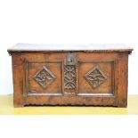 A walnut chest 'gothic' (68x135x49cm)