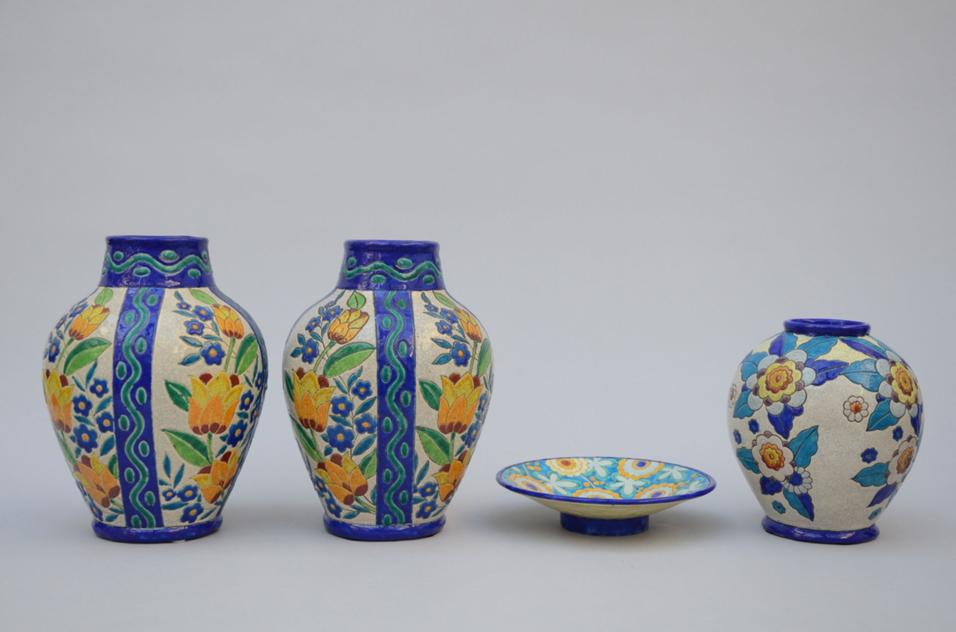3 Art Deco vases + dish with crackle, Boch Keramis D2779 D2810 D2542 (Dia 24cm) (h23.5 to 31. - Bild 2 aus 3
