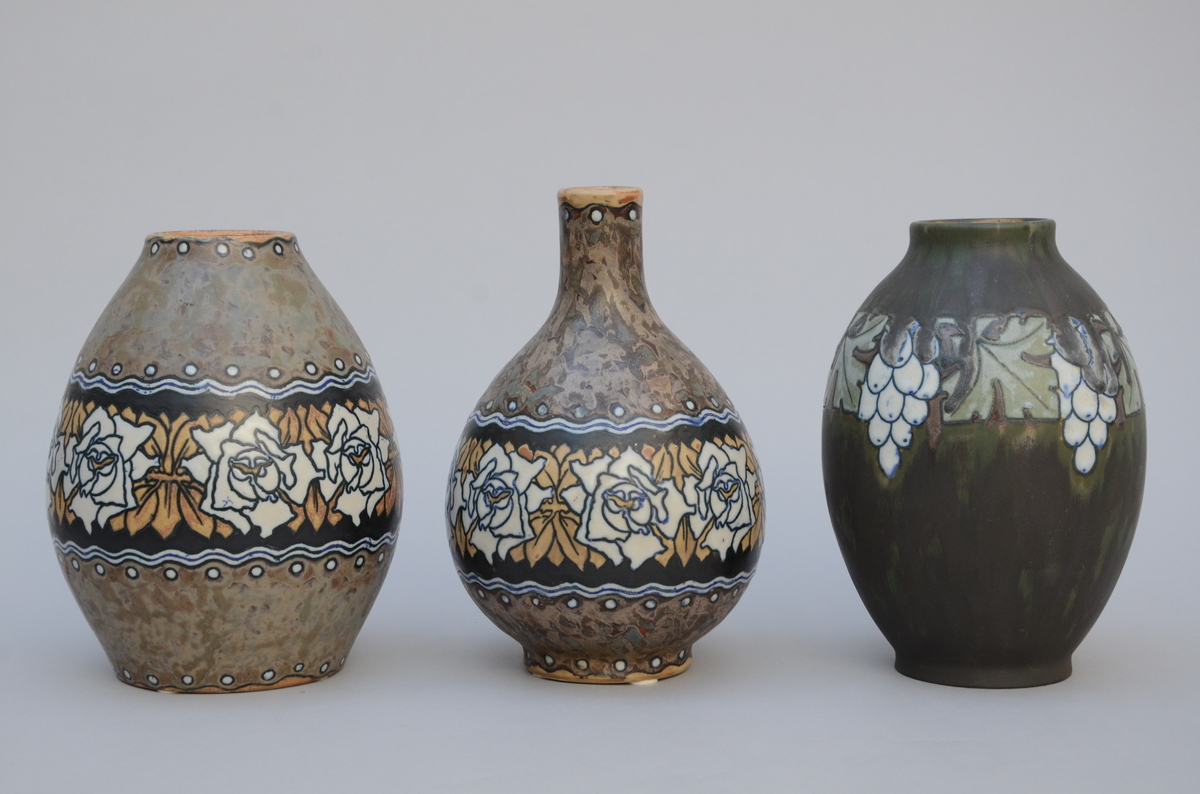 3 Art Deco vases in stoneware Keramis, 'flowers and grapes' D622,D622,D642 (h23.5+24+26cm)