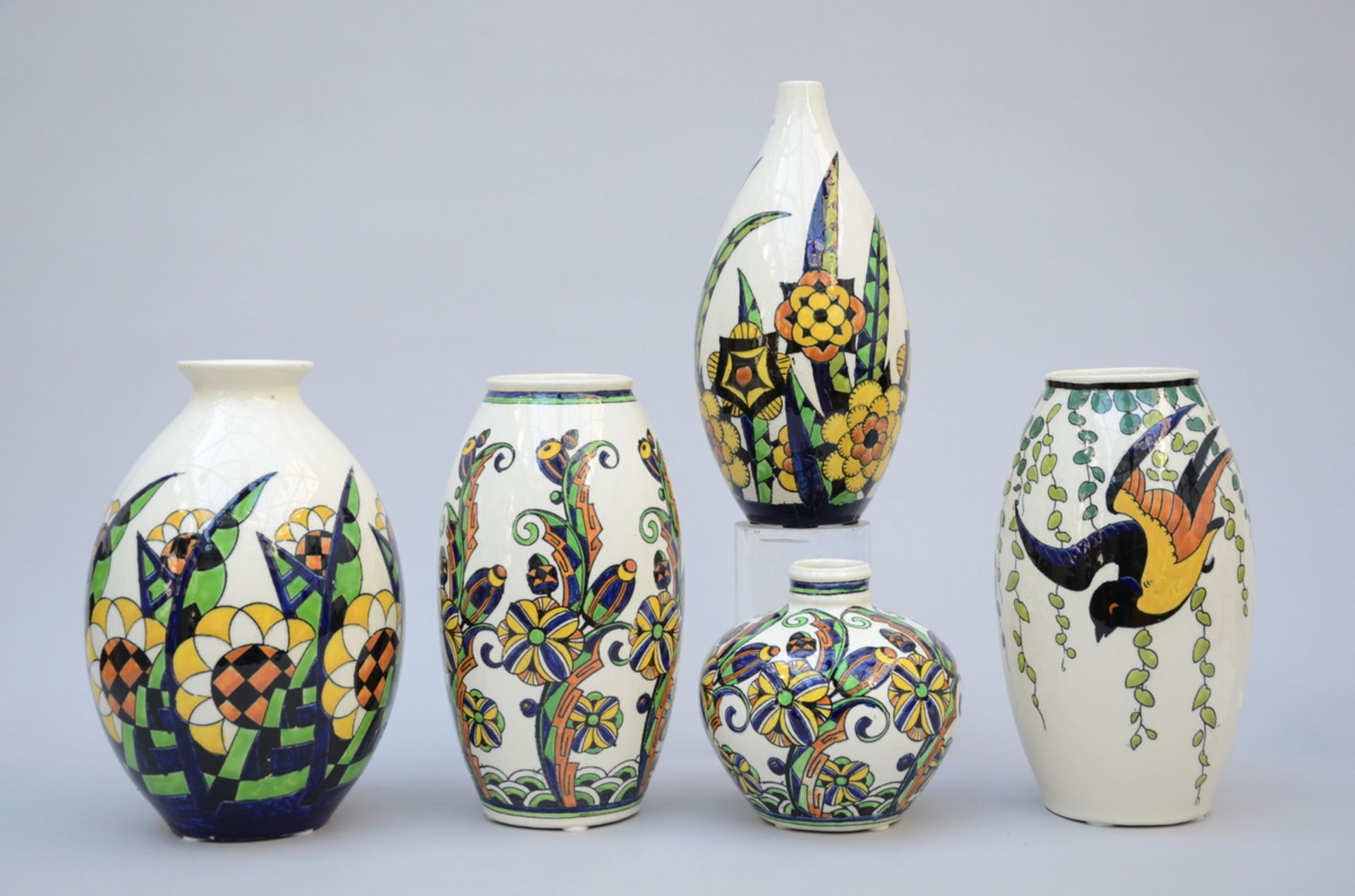 5 Art Deco vases Boch, D1081 D1263 D1430 D1346 (h14.5 to h32.5cm)