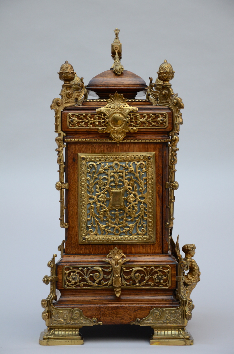 Large 'Henry II' clock in bronze and wood (73x41x34cm) - Image 2 of 4