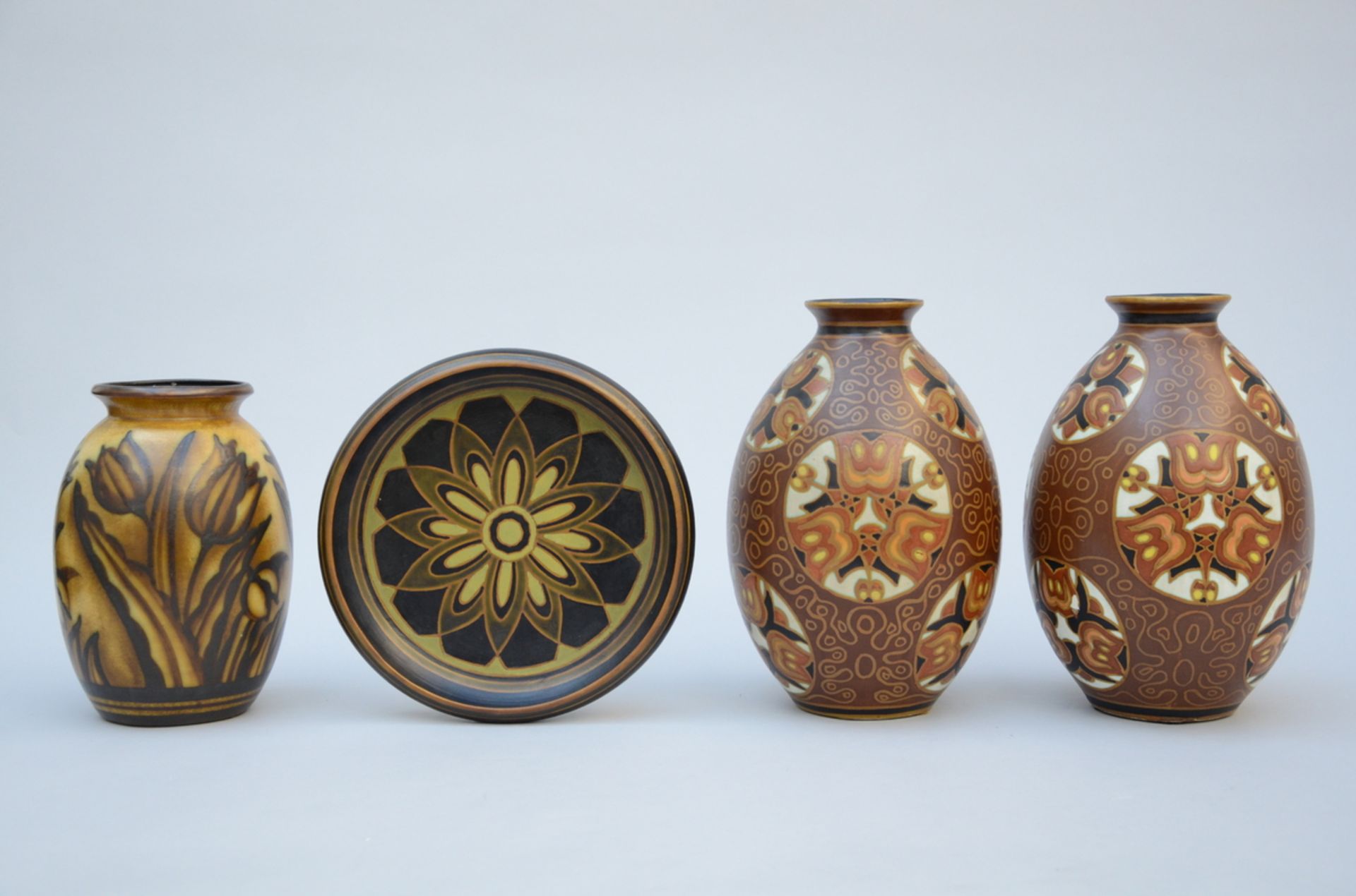 3 vases + bowl by Boch Keramis D2524 D977 D1093 (dia 27) (h25 to 31cm)