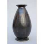 Art Deco vase in stoneware, Keramis, 'monochrome', D2751 (h30cm)