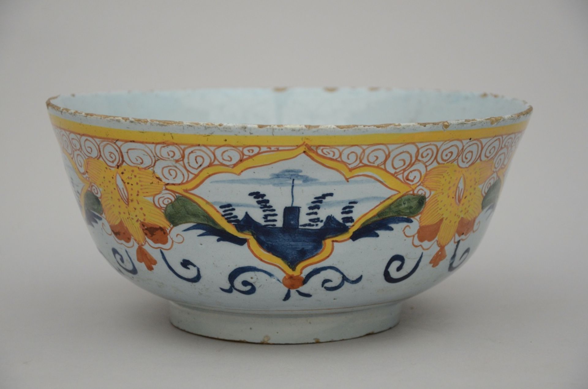 A Delft polychrome bowl 18th Century (h11.5 dia25.5cm)