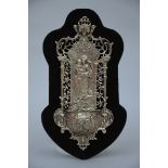 A silver holy water font (24x10.5x3.5cm)