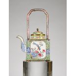 Chinese teapot in enamel 'birds' 18th century (18x12x7cm)