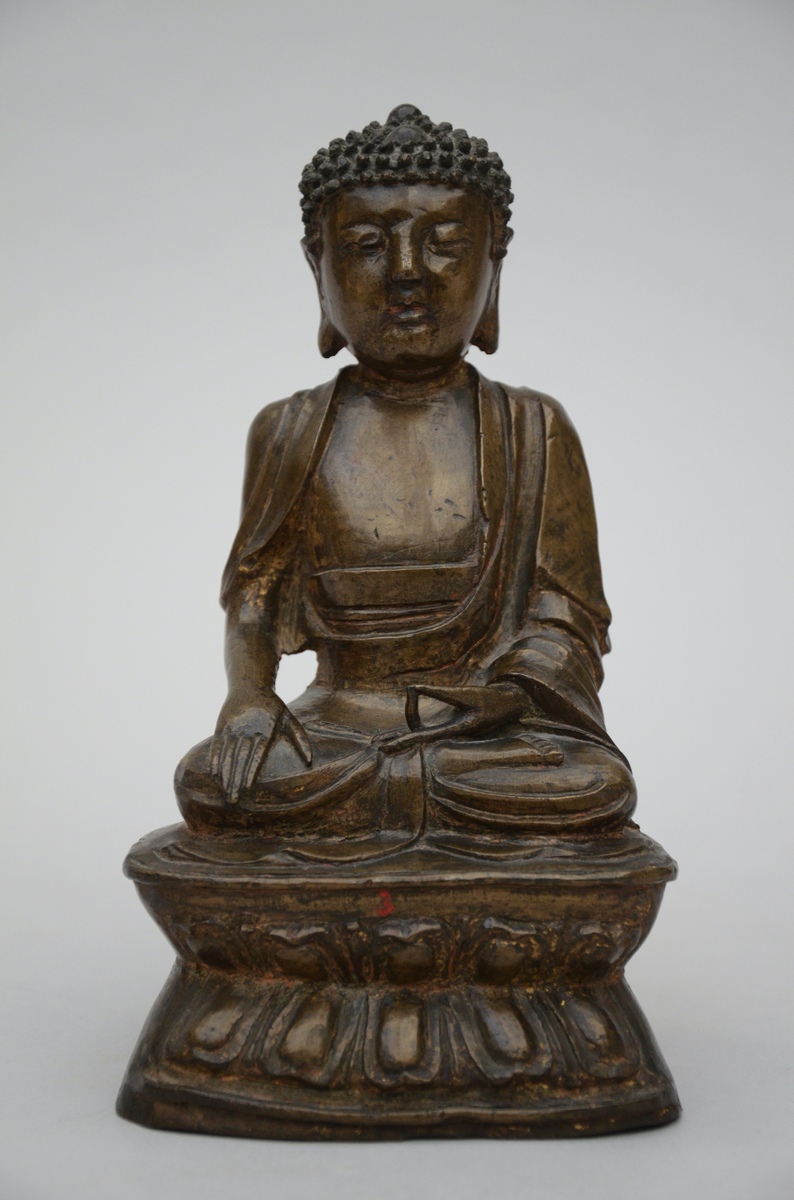 Chinese bronze statue of 'Buddha' Ming dynasty (h22cm)