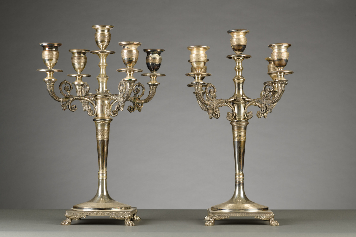 A pair of silver five-armed candlesticks 800/1000 (44x24cm)