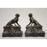 Bronze andirons 'dogs' (33x28x15cm) (*)