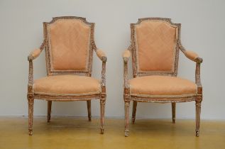 A pair of patinated Louis XVI style seats (47x88x50cm)