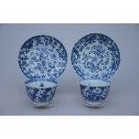 A pair of cups and saucers in Chinese blue and white porcelain Kangxi period (h5 dia8) (dia13cm)