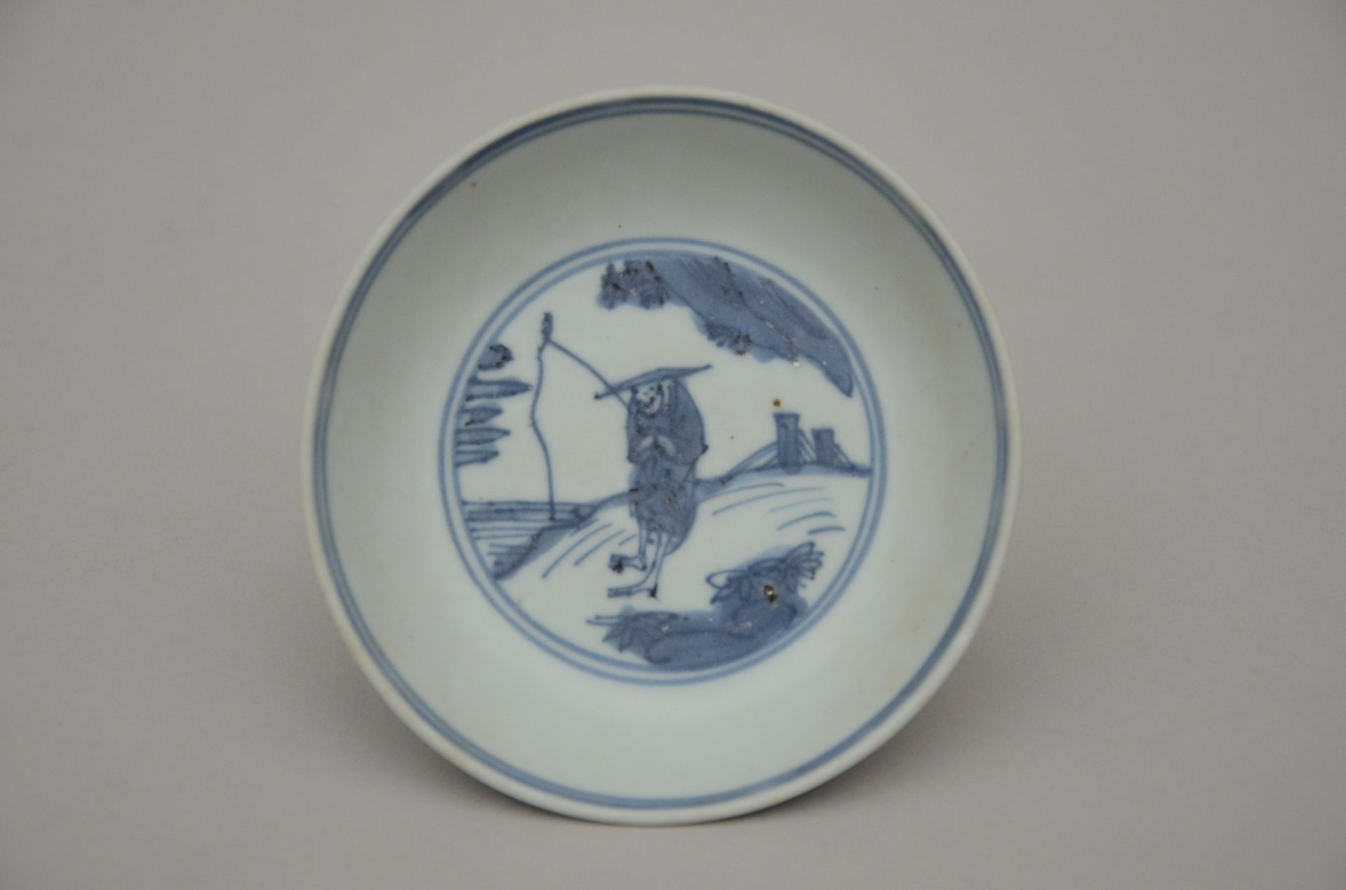 Ko-sometsuke plate in blue and white porcelain from a shipwreck (dia 10.5cm) (*)