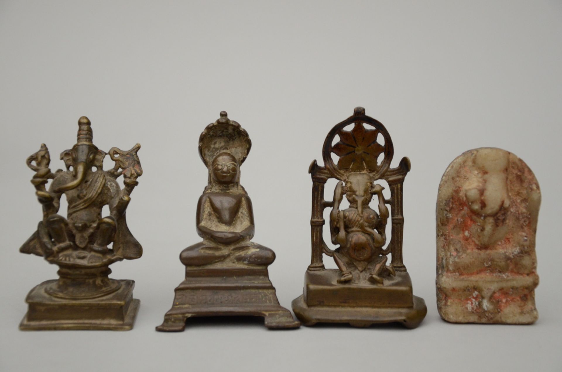 Lot: 12 statues from India and Sri Lanka (from h3 to 24cm) - Image 5 of 6