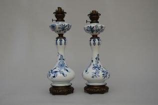 A pair of blue and white Meissen lamps 'onion decor' (h56cm)