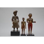 Three Indian wooden statues (55x22x15)(43x12x7)(53x21x9cm) (*)