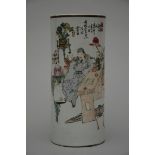 Chinese cylindrical vase 'scholar at the calligraphy table' (h28.5cm) (*)