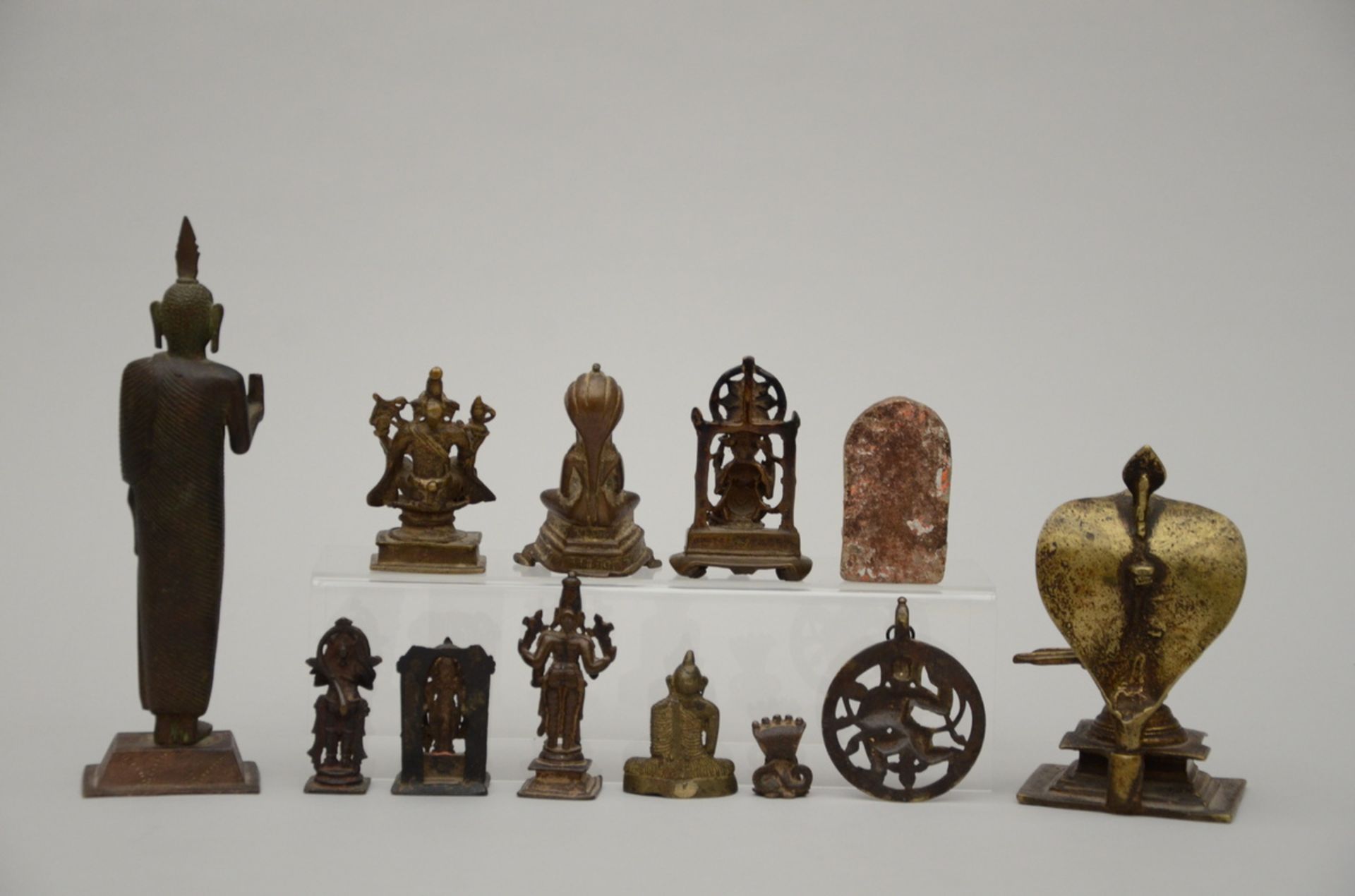 Lot: 12 statues from India and Sri Lanka (from h3 to 24cm) - Image 2 of 6