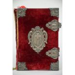 Bible with silver decoration and engraved plaque (35x24cm) (*)