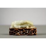 Chinese jade statue 'reclining horse' Qing dynasty (2.5x8.5x4cm) (*)