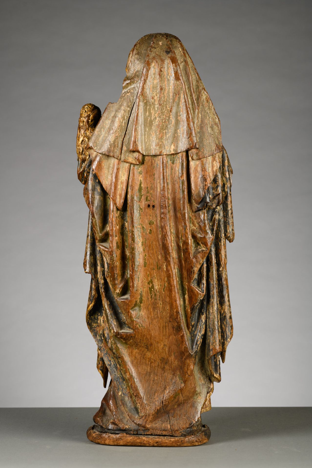 Polychrome wooden statue 'The Virgin and Child with St. Anne' 15th - 16th century (h68cm) - Image 4 of 7