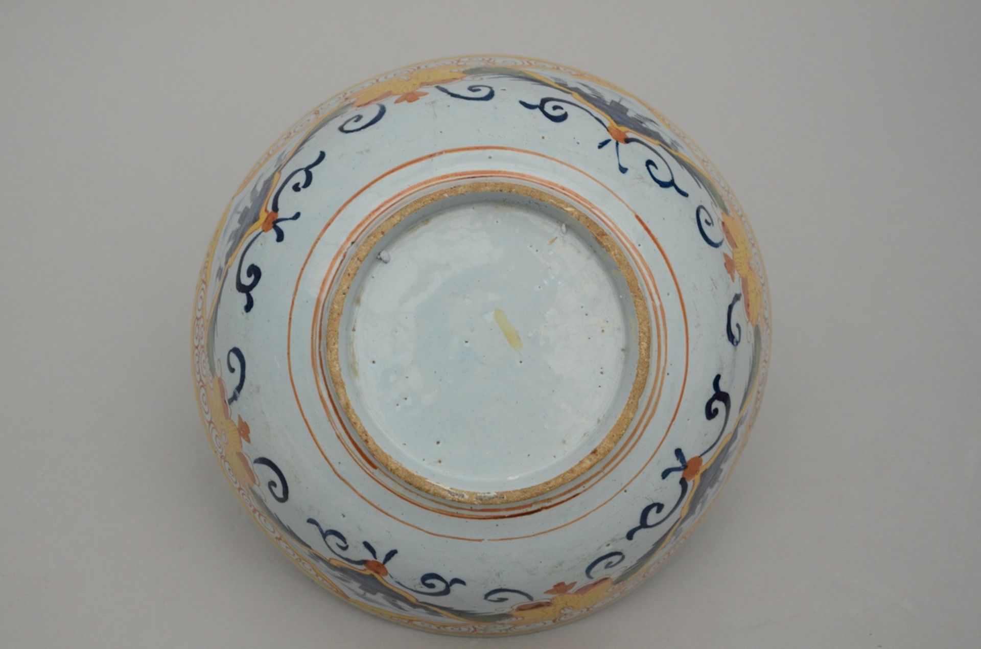 A Delft polychrome bowl 18th Century (h11.5 dia25.5cm) - Image 3 of 3