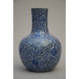 A large vase in Chinese blue and white porcelain 'lotus' 19th century (h52cm)