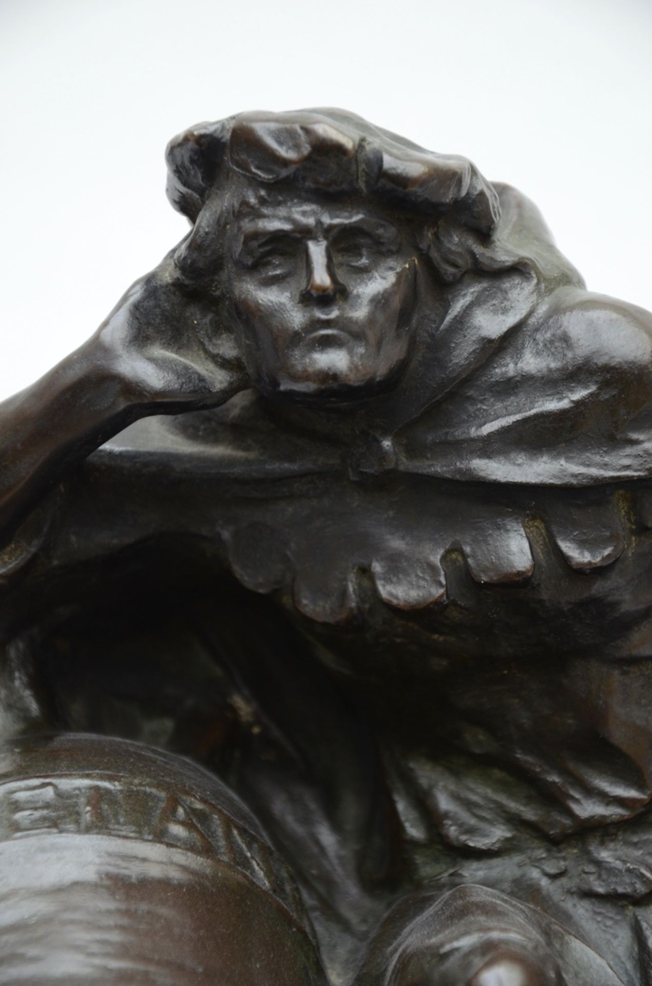 Cyriel Couvreur (1916): bronze sculpture 'clock Roeland' (39x33x26) - Image 2 of 4