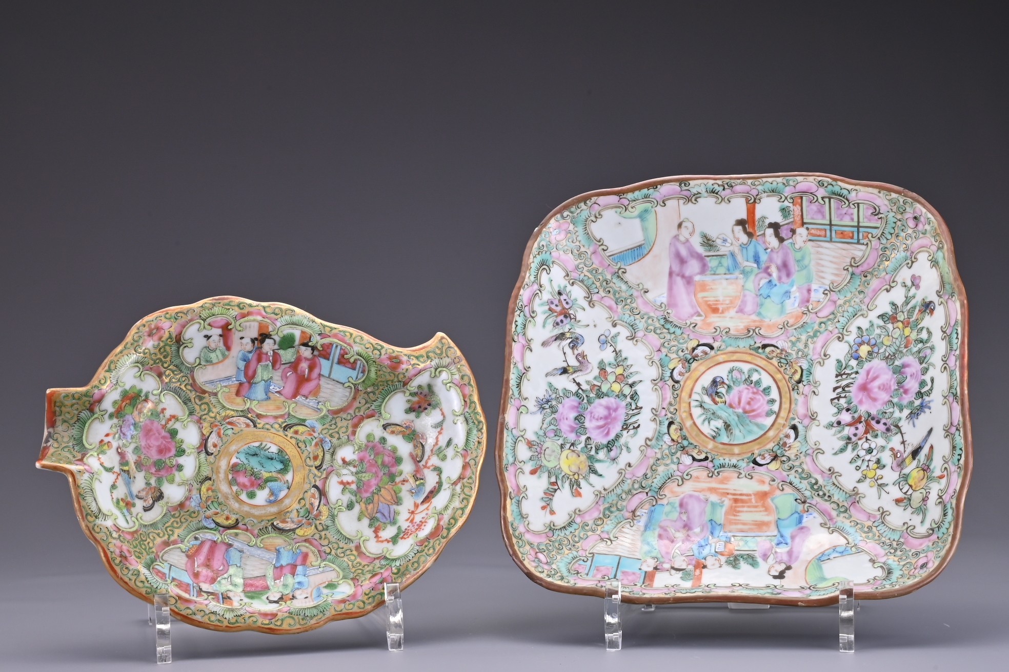 TWO CHINESE CANTON PORCELAIN DISHES, 19TH CENTURY. To include a square form dish decorated with - Image 3 of 8