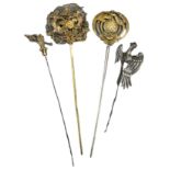 GROUP OF CHINESE GILT SILVER HAIRPINS, LATE QING DYNASTY. To include a phoenix roundel, a