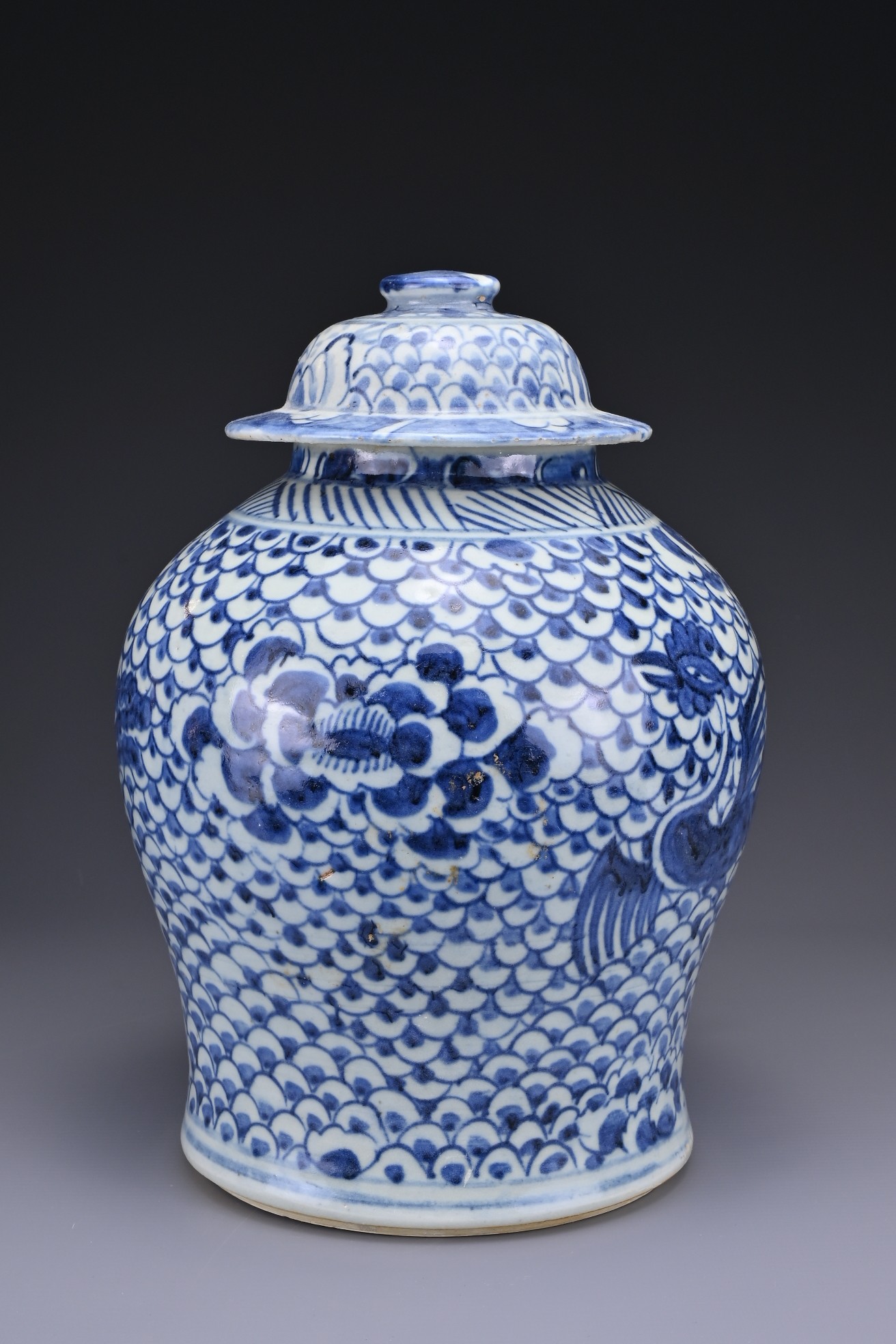 A CHINESE BLUE AND WHITE PORCELAIN PHOENIX JAR AND COVER, 18TH CENTURY. Covered in a scale pattern - Image 4 of 9