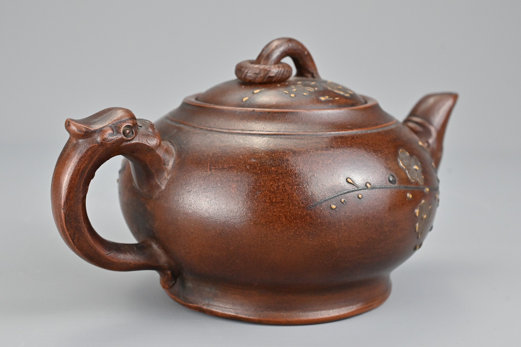 A CHINESE YIXING POTTERY TEAPOT, 20TH CENTURY. The body and cover with raised cherry blossom - Image 4 of 9