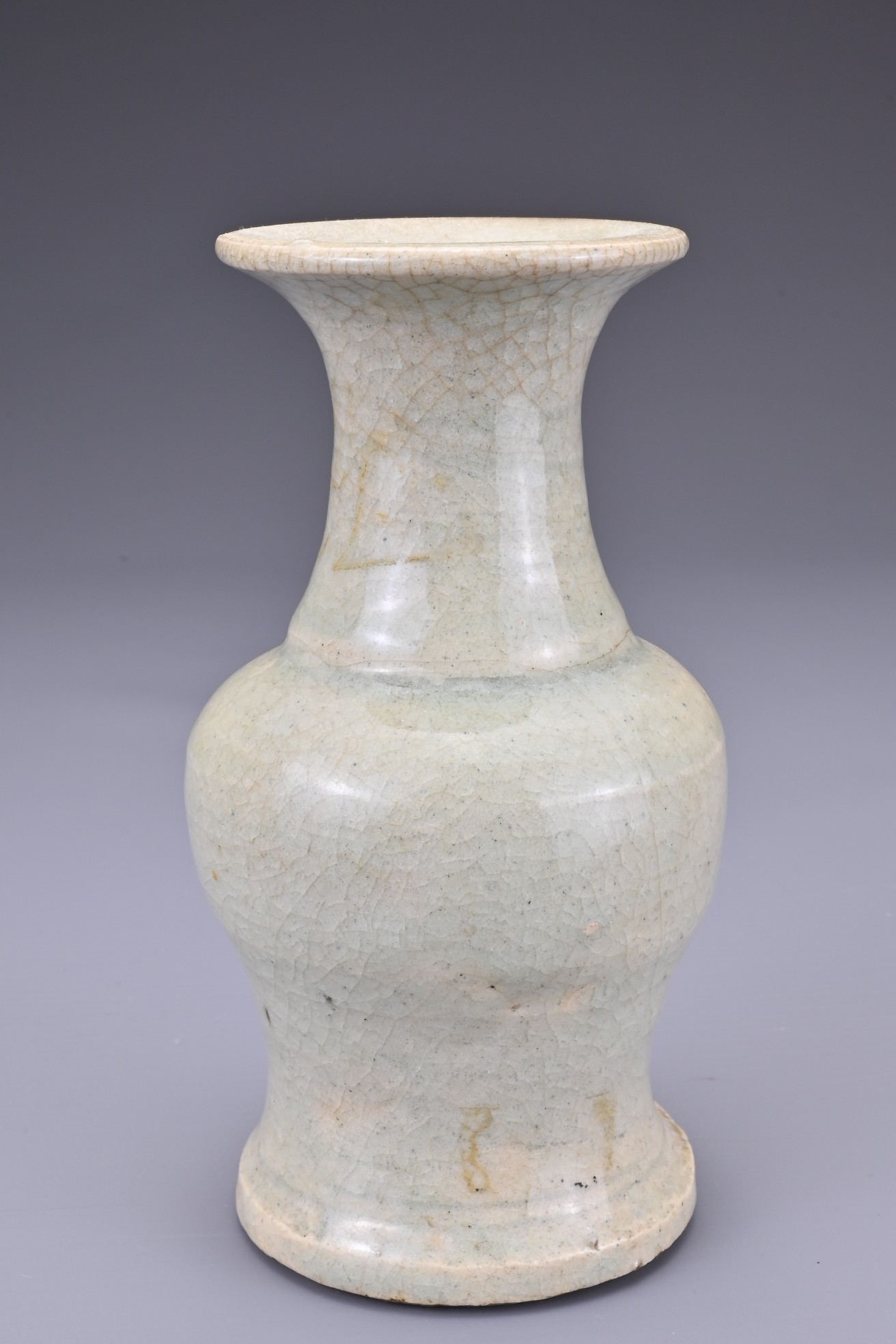 A CHINESE PALE CELADON VASE, LATE MING DYNASTY. Heavily potted with visible crackle throughout. 14. - Image 5 of 7