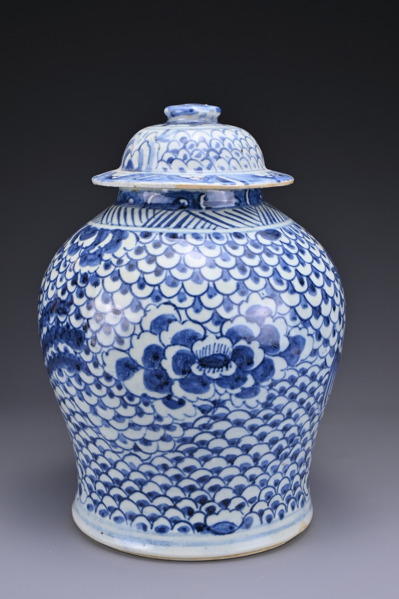 A CHINESE BLUE AND WHITE PORCELAIN PHOENIX JAR AND COVER, 18TH CENTURY. Covered in a scale pattern - Image 3 of 9