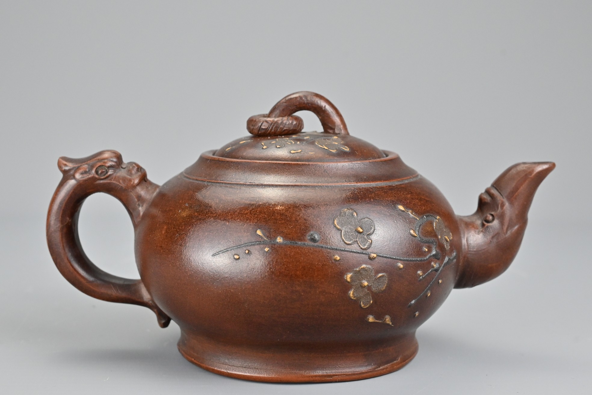 A CHINESE YIXING POTTERY TEAPOT, 20TH CENTURY. The body and cover with raised cherry blossom - Image 5 of 9