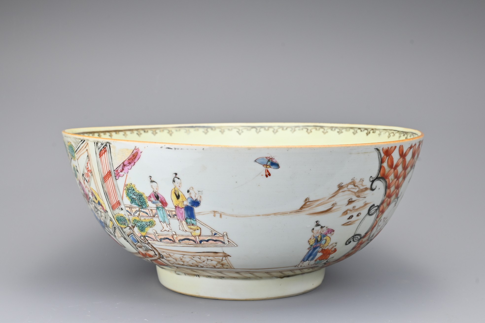 A CHINESE FAMILLE ROSE PORCELAIN PUNCH BOWL , 18TH CENTURY. Decorated to the exterior with various - Image 5 of 8