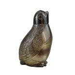 AN UNUSUAL SMOKY QUARTZ CRYSTAL 'QUAIL' SNUFF BOTTLE, QING DYNASTY. The bottle and cover carved in