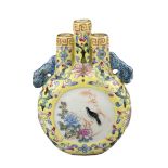 AN UNUSUAL CHINESE MINIATURE PORCELAIN BOTTLE VASE, 19TH CENTURY. Of miniature moon flask form