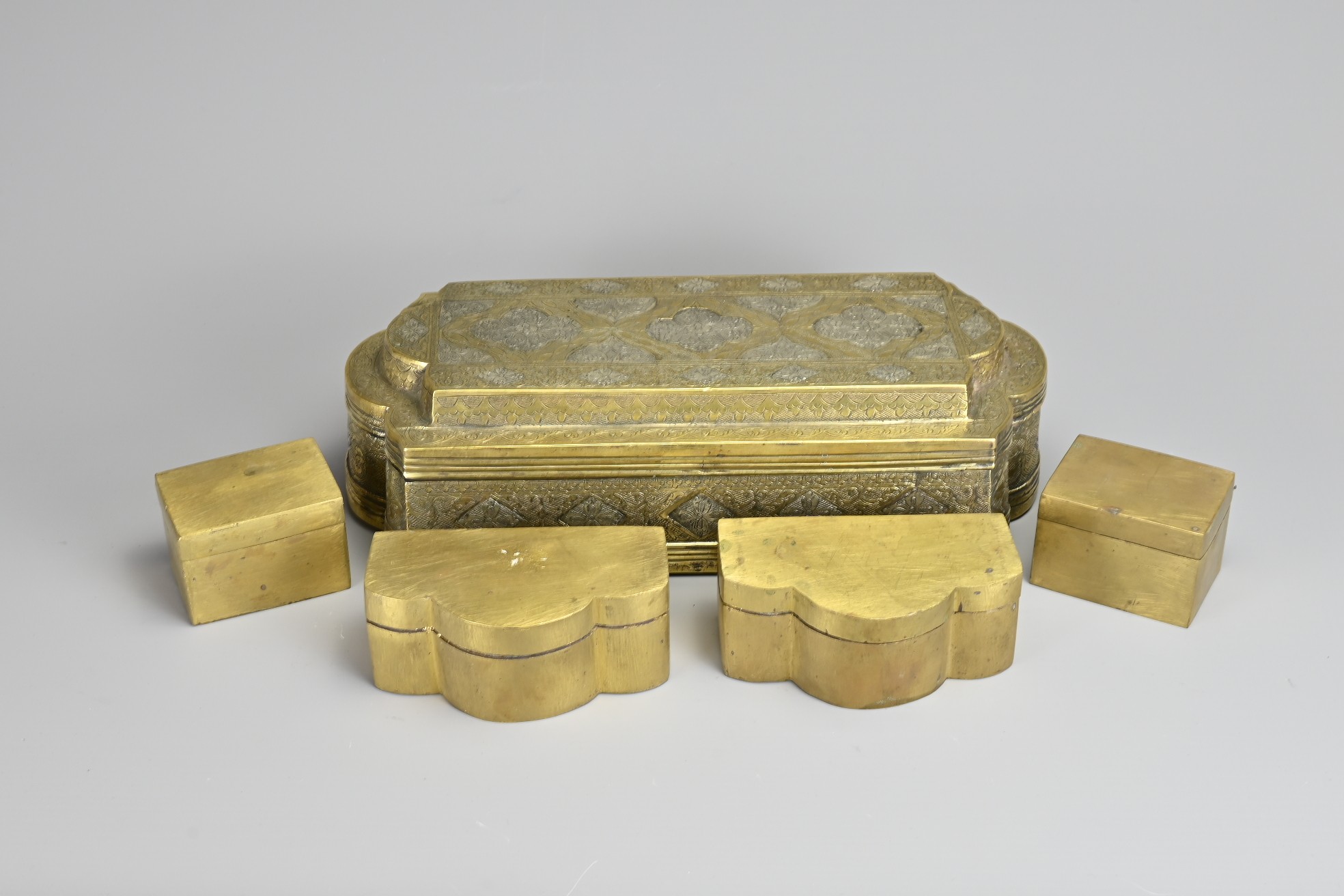 THREE MIDDLE EASTERN METALWARE ITEMS, 19/20TH CENTURY. To include a heavy bronze box with four - Image 6 of 8