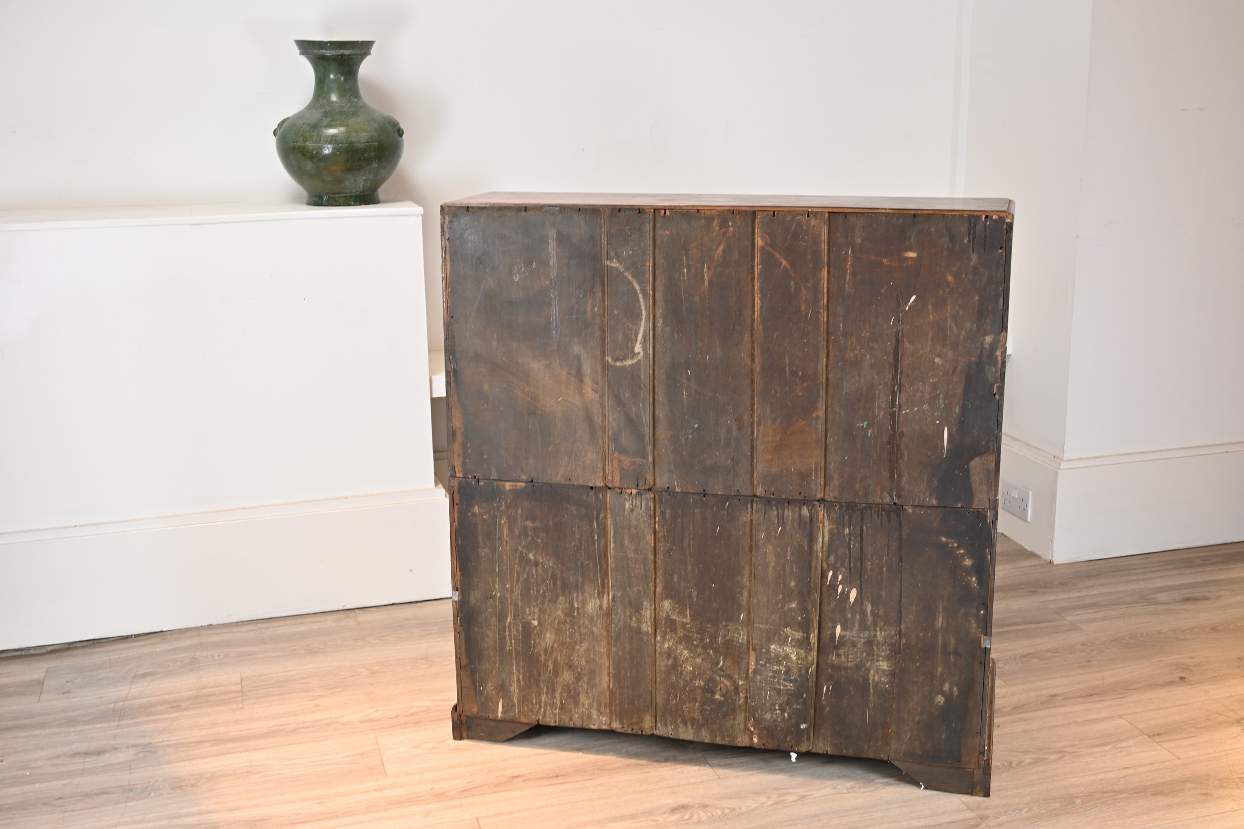 AN ANTIQUE ANGLO INDIAN CAMPAIGN BUREAU, CIRCA 1900. The two sectioned hardwood writing desk with - Image 5 of 5