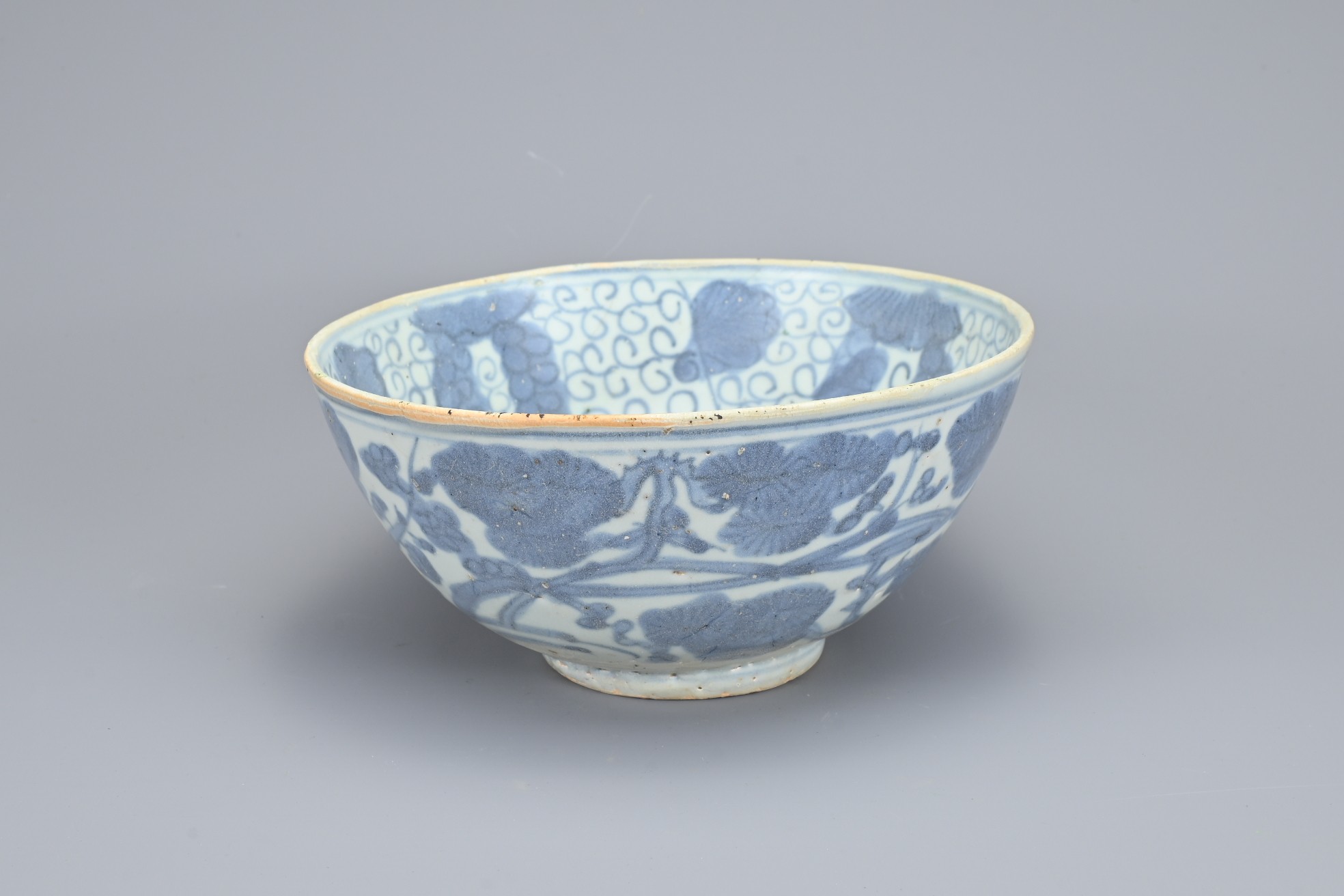 A CHINESE BLUE AND WHITE PORCELAIN BOWL, MING DYNASTY, 16TH CENTURY. Extensively decorated with a - Image 2 of 8