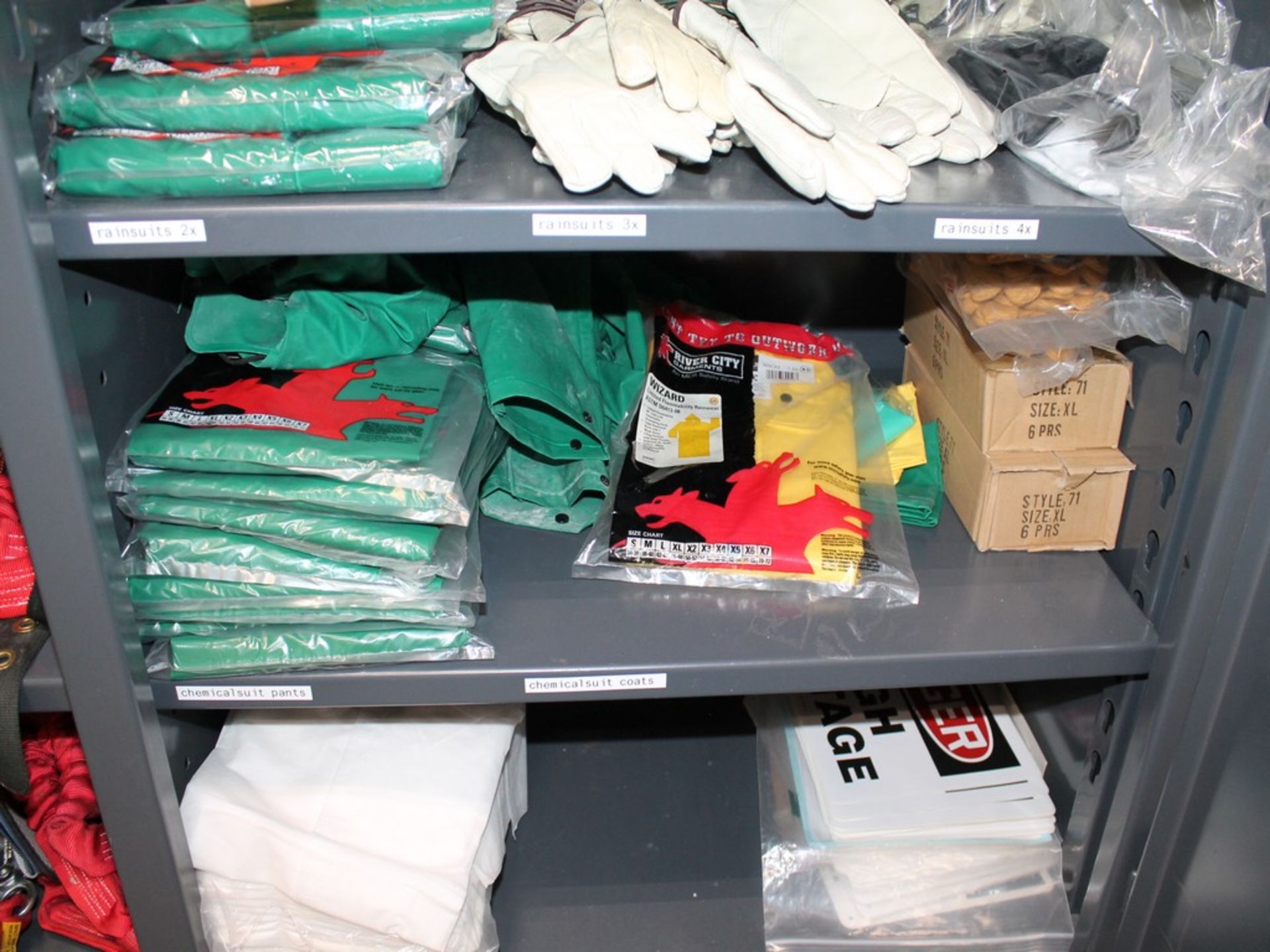 LOT SAFETY EQUIPMENT IN CABINET - Image 6 of 13