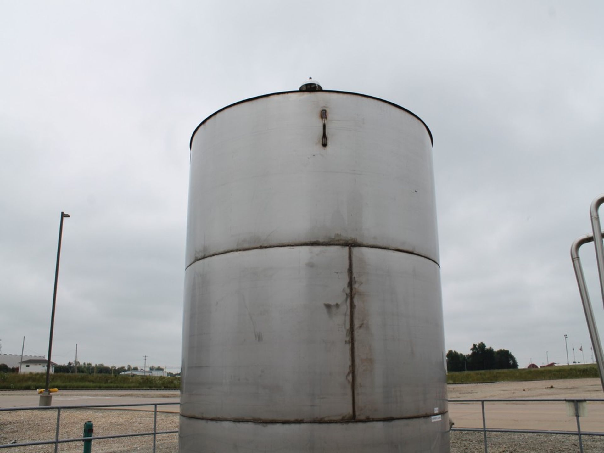 LOT ISOPROPYL ALCOHOL TANK - Image 14 of 24