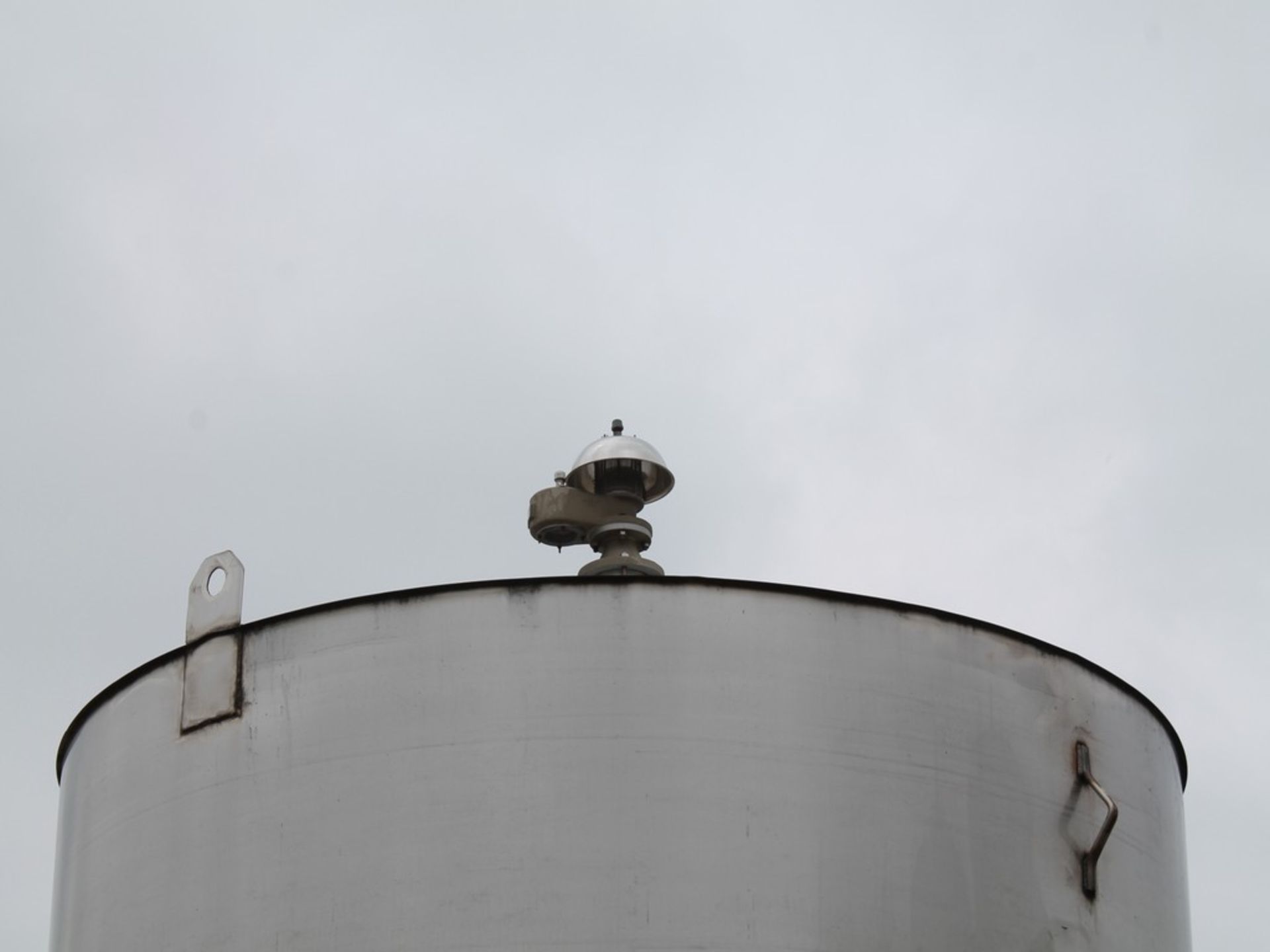 LOT ISOPROPYL ALCOHOL TANK - Image 9 of 24