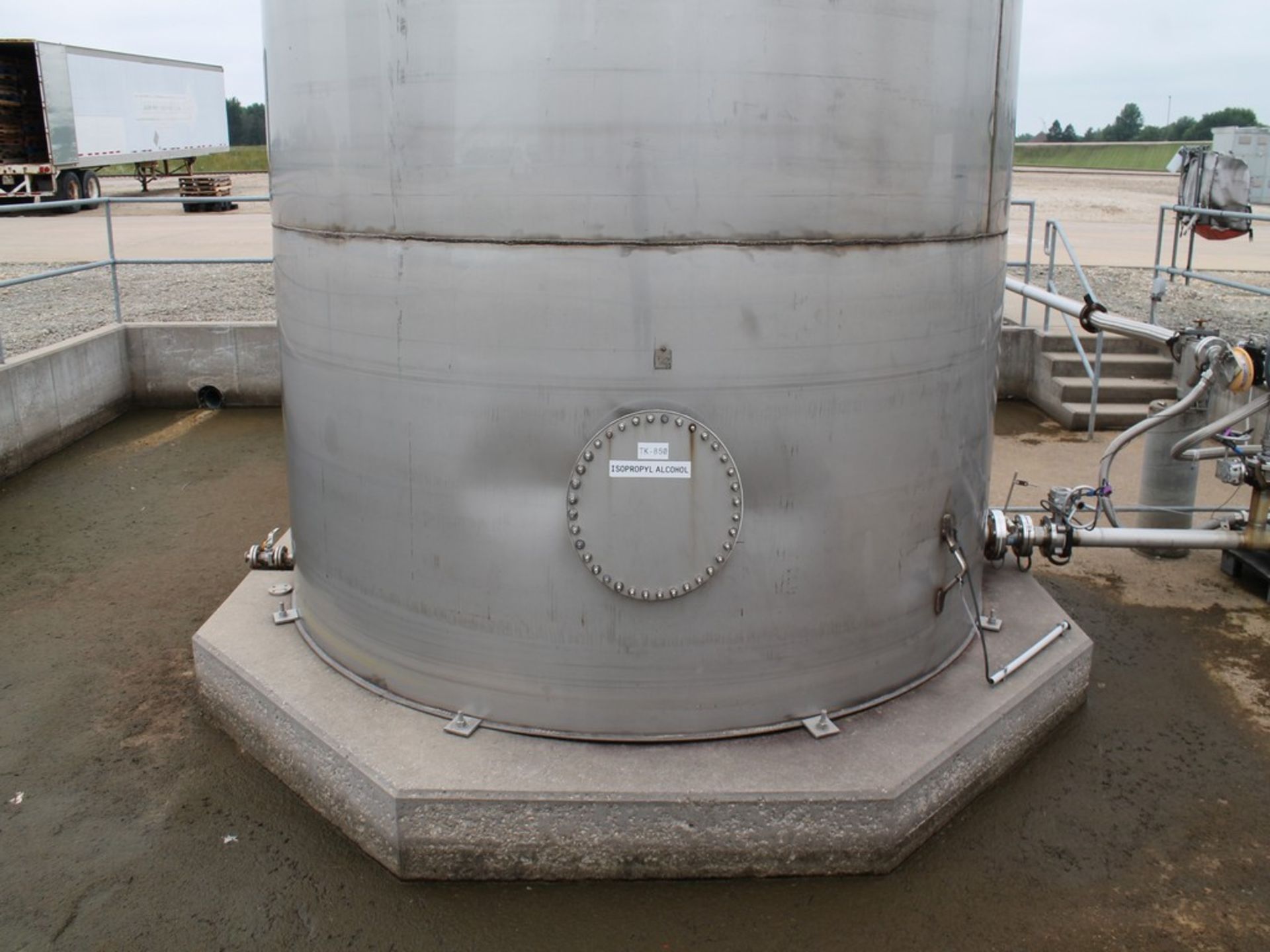 LOT ISOPROPYL ALCOHOL TANK - Image 11 of 24