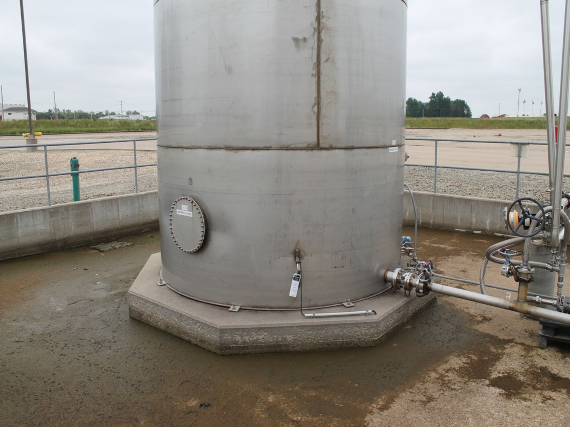 LOT ISOPROPYL ALCOHOL TANK - Image 13 of 24