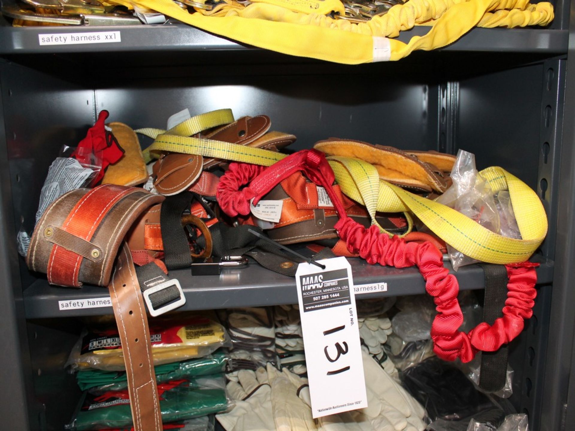 LOT SAFETY EQUIPMENT IN CABINET - Image 4 of 13