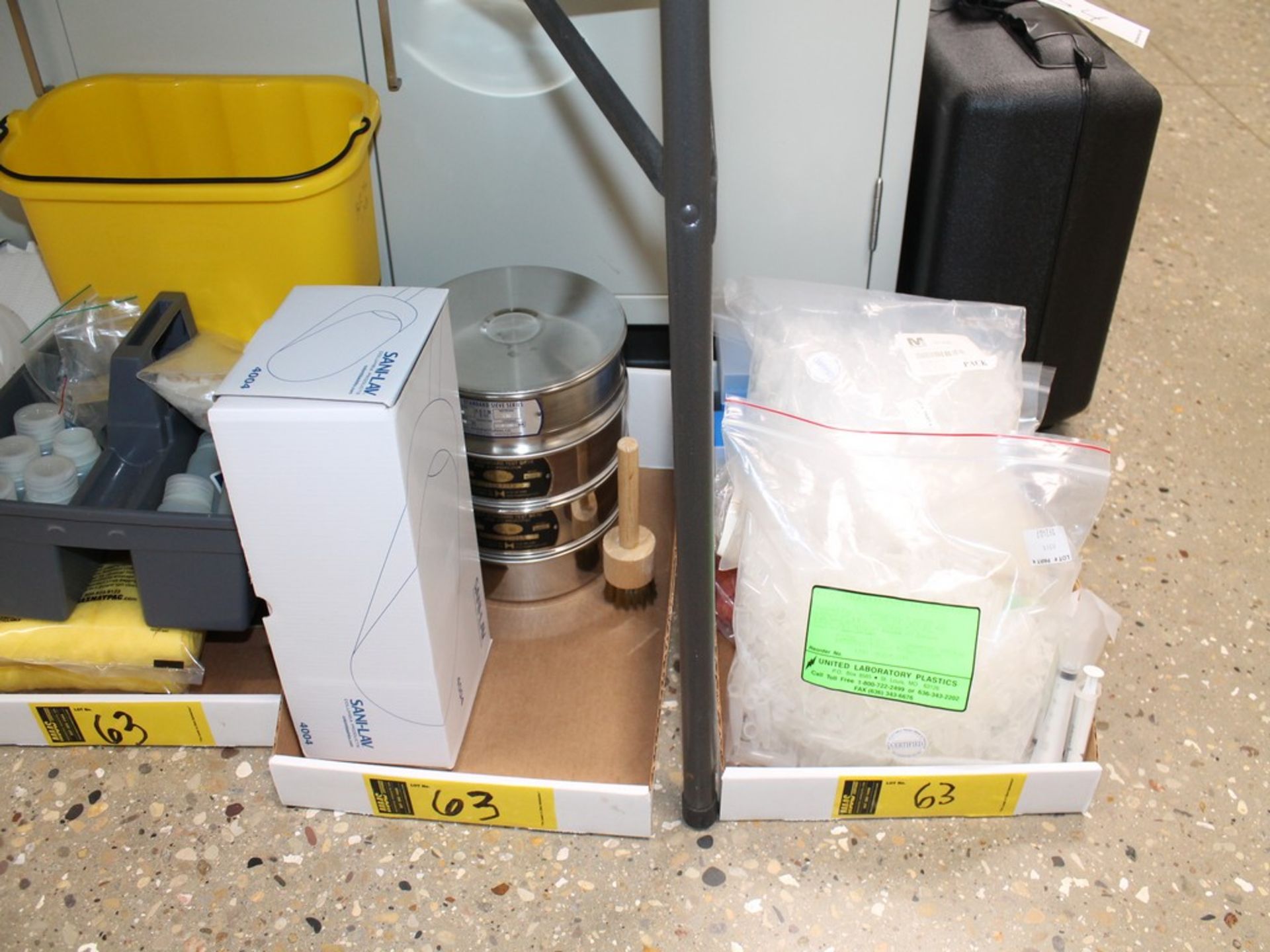 LOT TABLE AND LAB SUPPLIES - Image 3 of 6