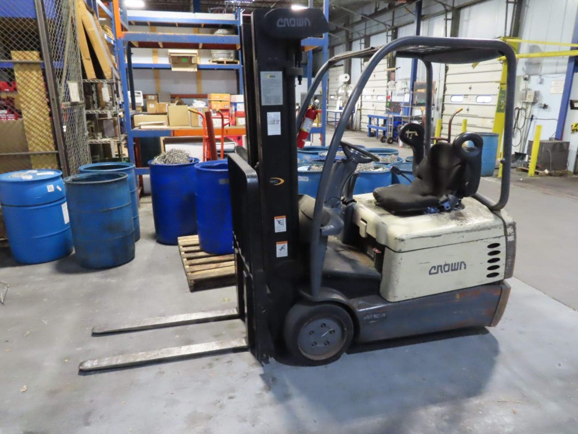 Crown Electric Forklift Model SC4020-35-TT190 - Image 2 of 6