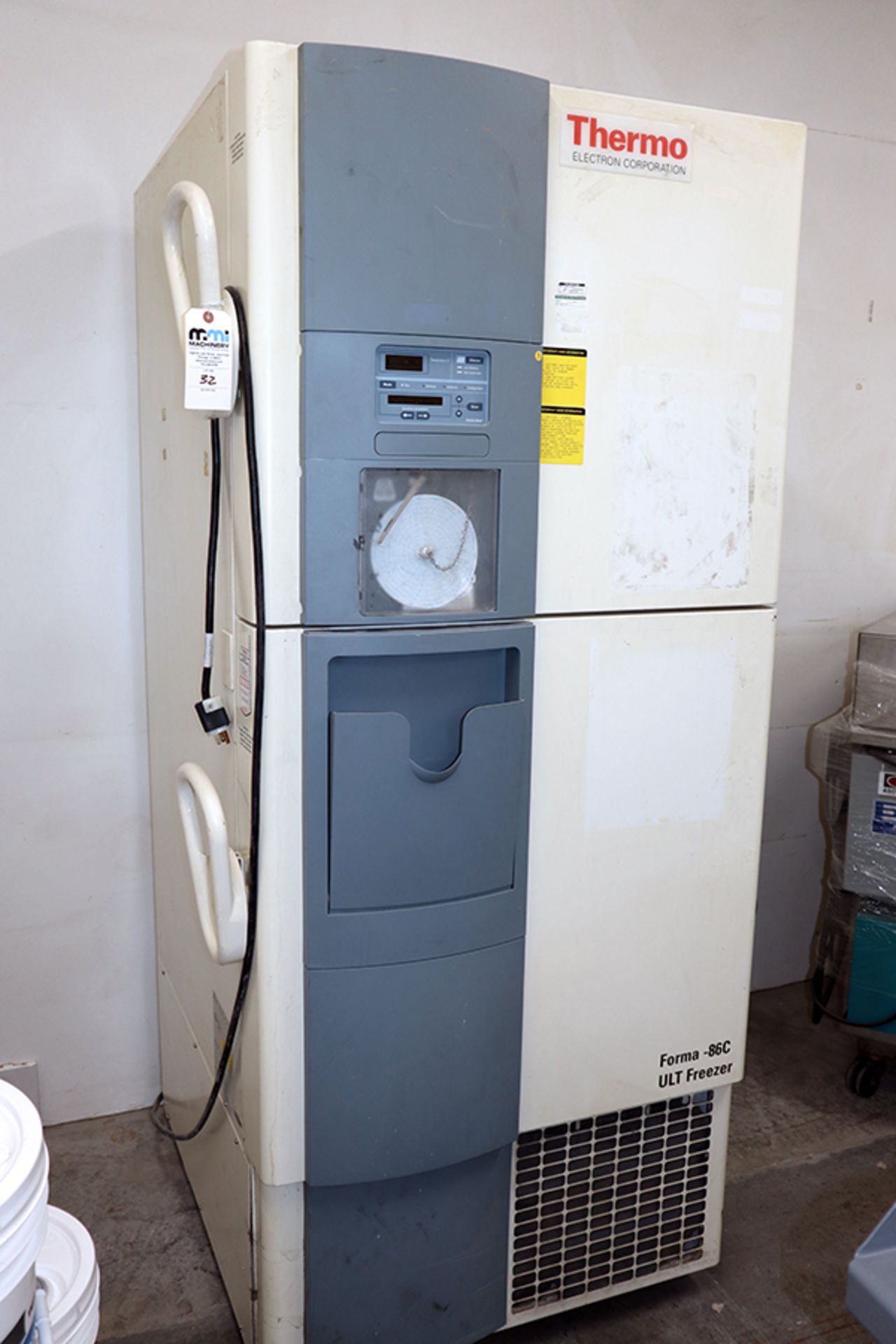 Thermo Electron Corporation Forma 8693 -86C ULT Lab Freezer - Image 3 of 11