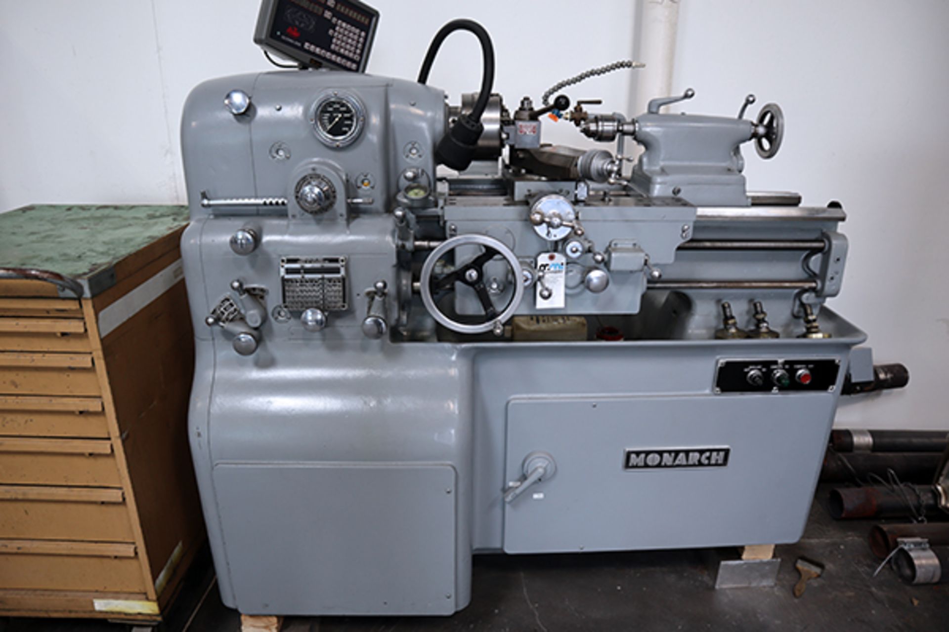 Monarch Model EE 10 x 20 Toolroom Lathe w/LISTA Cabinet - Image 4 of 17